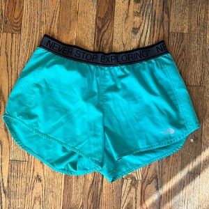 The North Face Women’s Light Green Quick Dry Vented Outdoor Hiking Short Size L